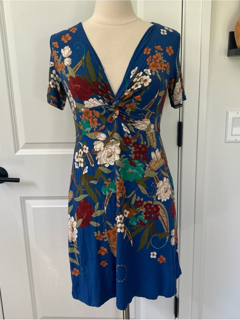 JOHNNY WAS size XS Tee Bee Twist Front Swing Dress Mini Short sleeve